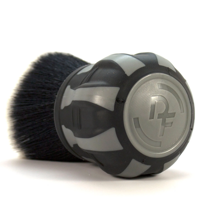 Curveball- Detailing Brush